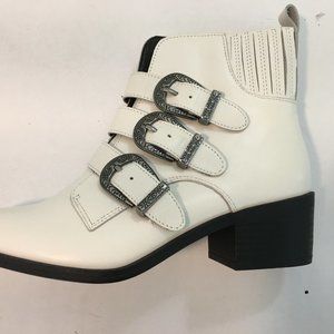 Steve madden white leather booties